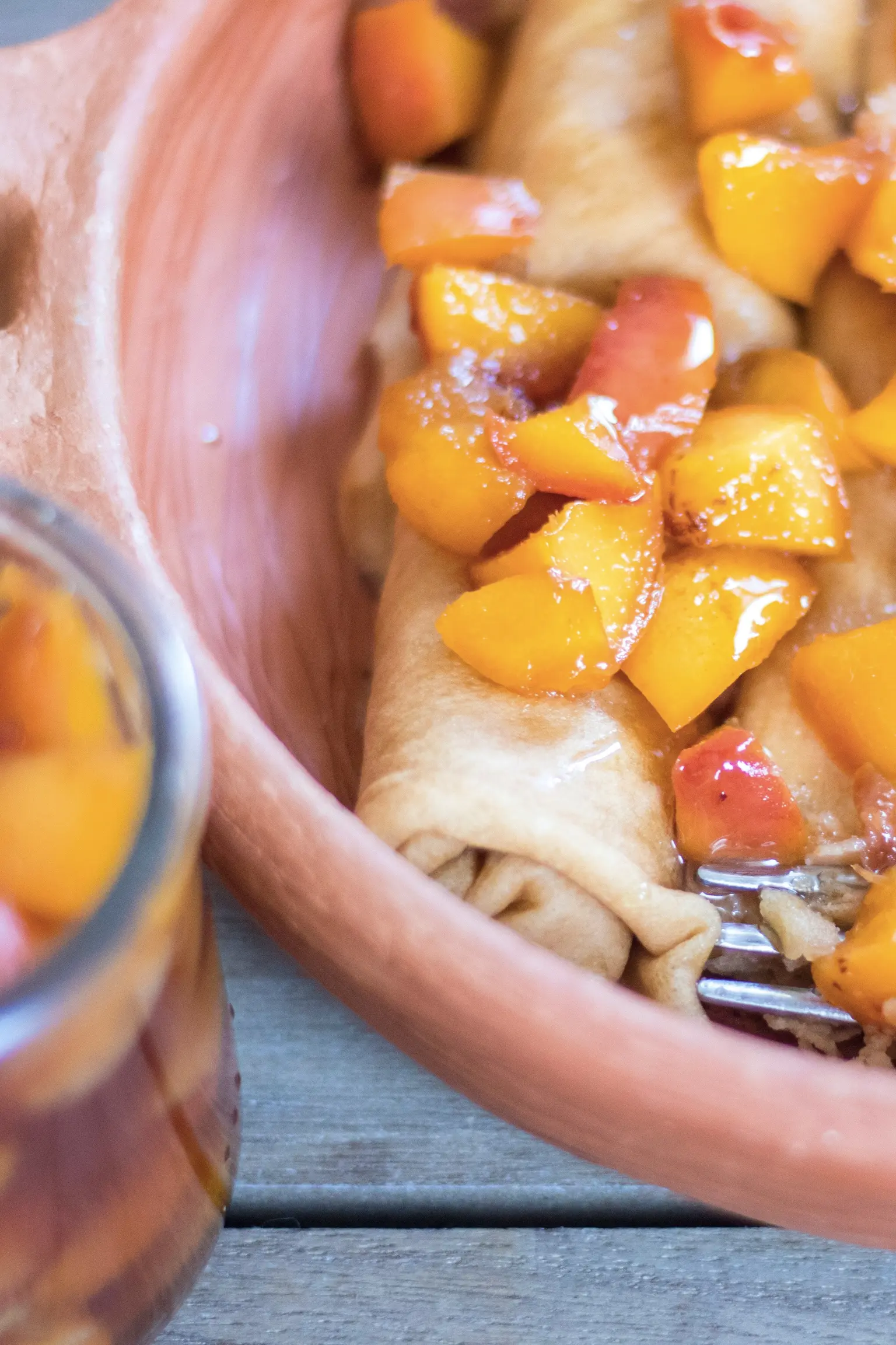 crepe de manioc aux nectarines poelees